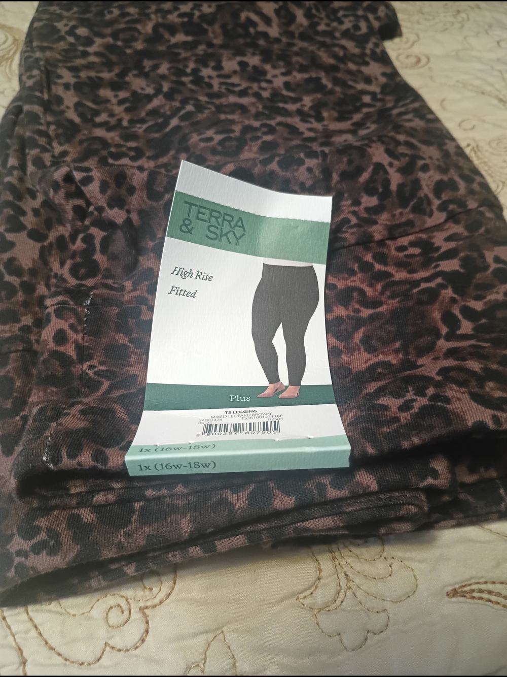 Terra & Sky Plus-Size Leopard Print Leggings in Brown & Black